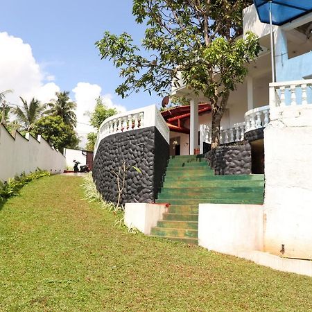 Blue Sky Hotel Mirissa Exterior photo