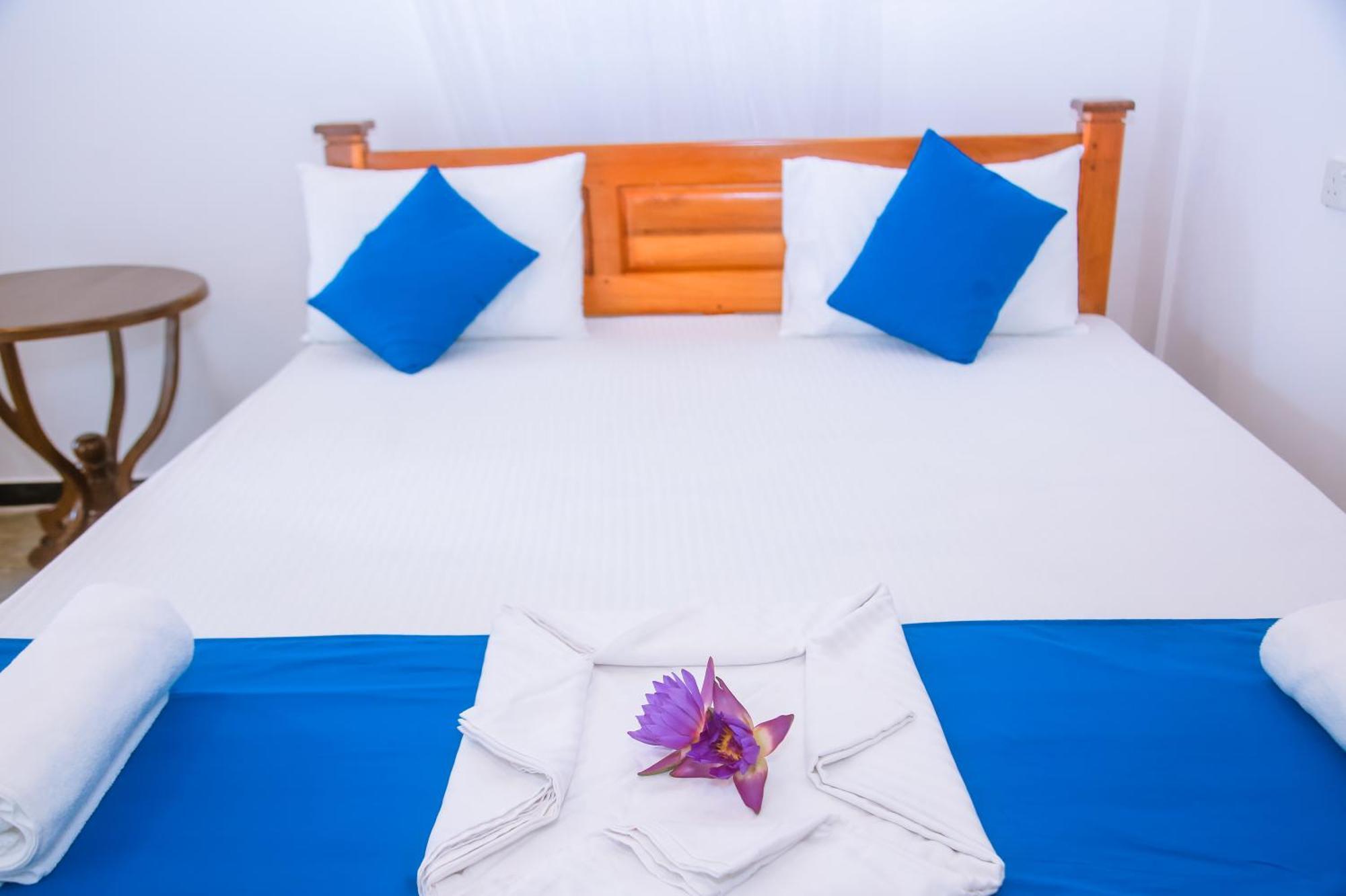 Blue Sky Hotel Mirissa Exterior photo